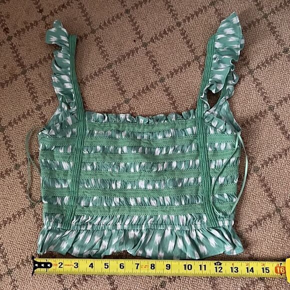 Skylar + Madison green / white crop top w ruffles NWOT S - Picture 7 of 8